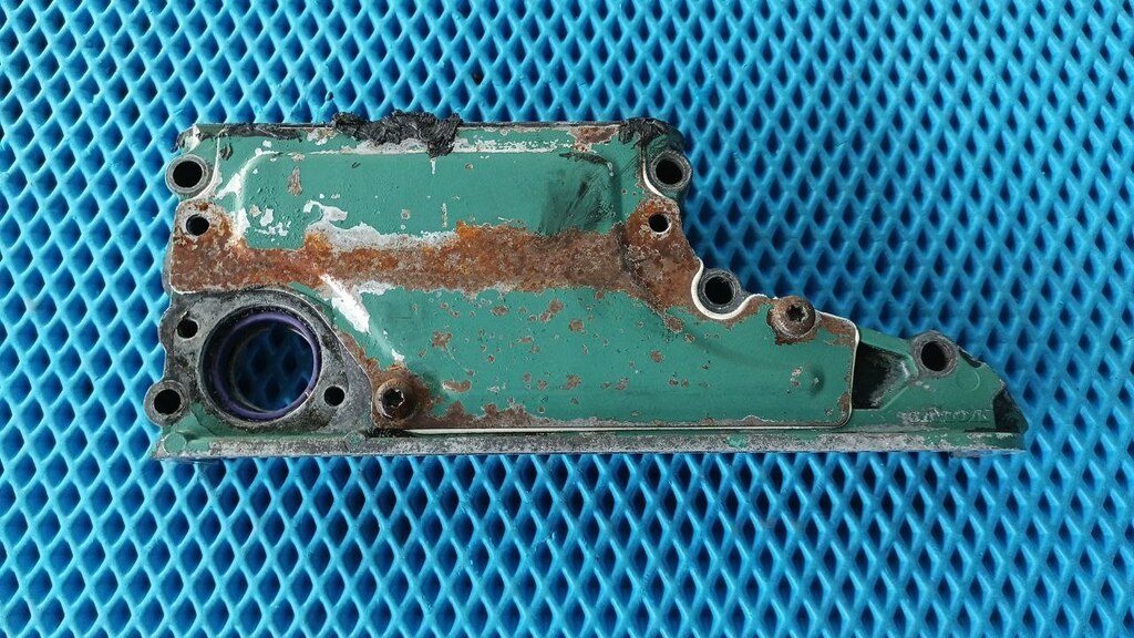 Крышка передней плиты верхняя D12A б/у