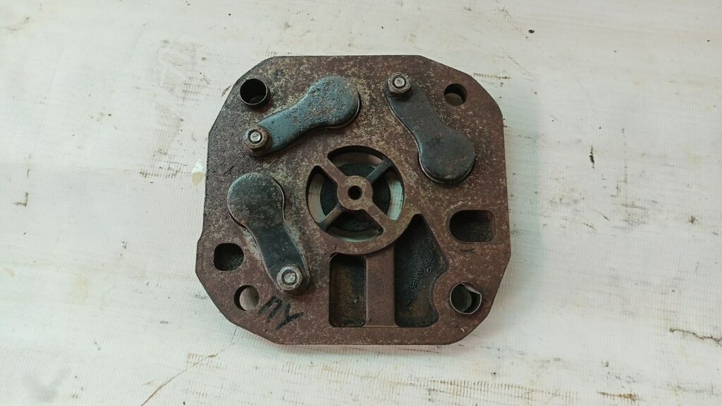 Плита клапана воздушного компрессора б/у 